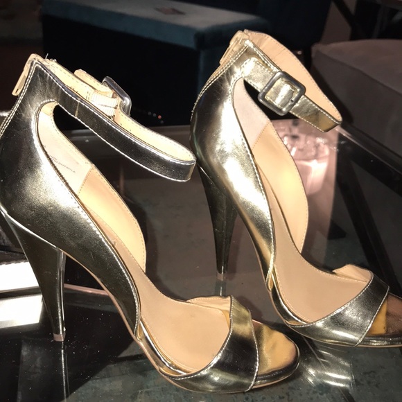 Sz 8 Gold Steve Madden Peep Toe Anklestrap Heels - Picture 5 of 6